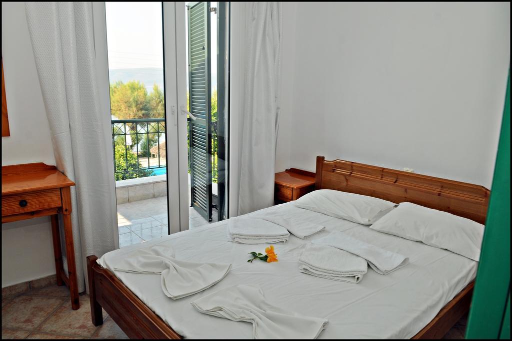 Posidonio Hotel Klima  Zimmer foto