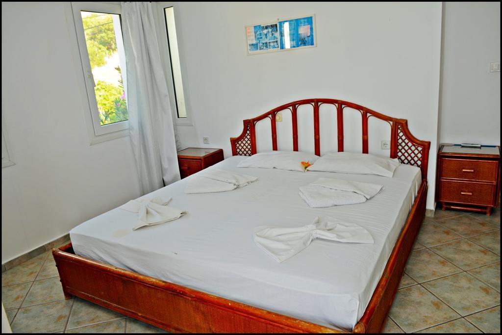 Posidonio Hotel Klima  Zimmer foto